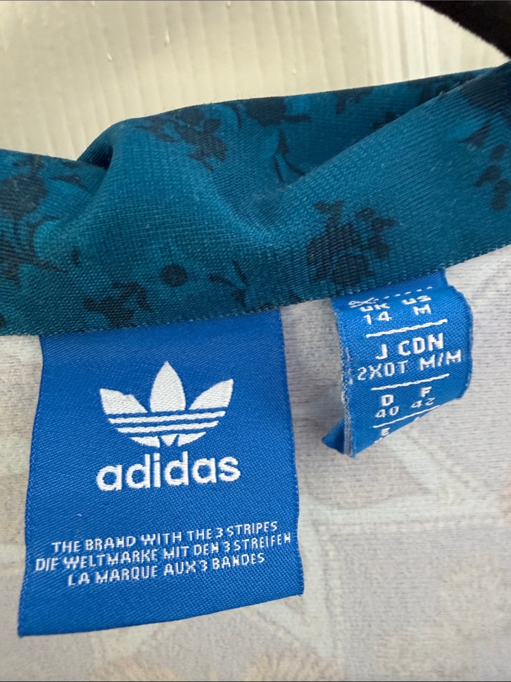 Adidas Originals x FARM Rio Borbomix Jacket Women’s Size Medium - Picture 7 of 7
